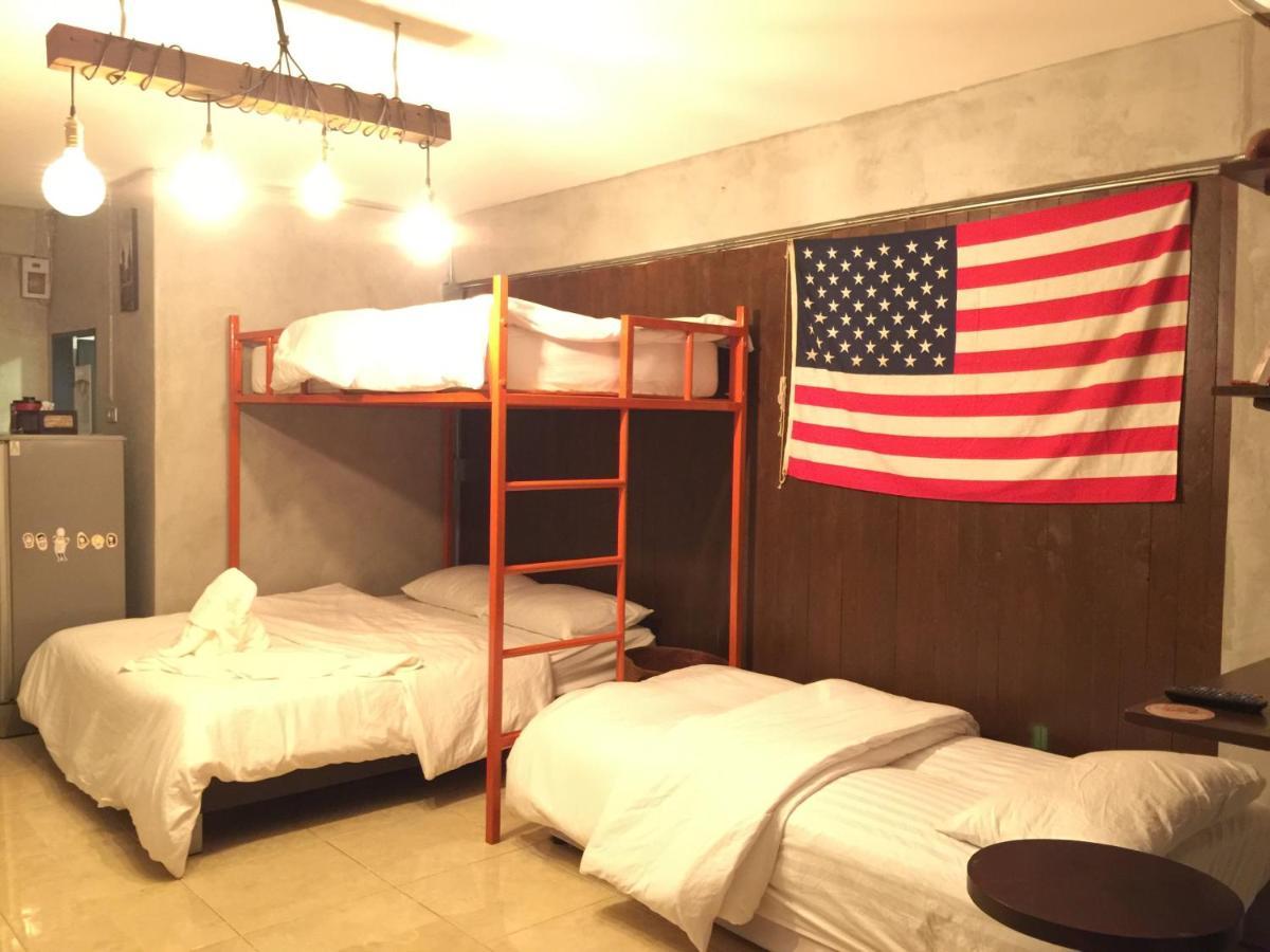 Renovated Loft Style Condo Bangkok Bagian luar foto
