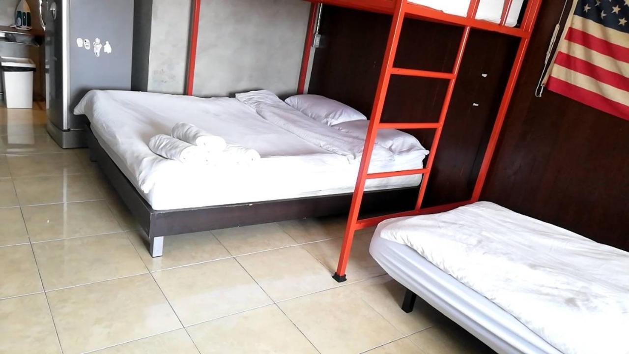 Renovated Loft Style Condo Bangkok Bagian luar foto